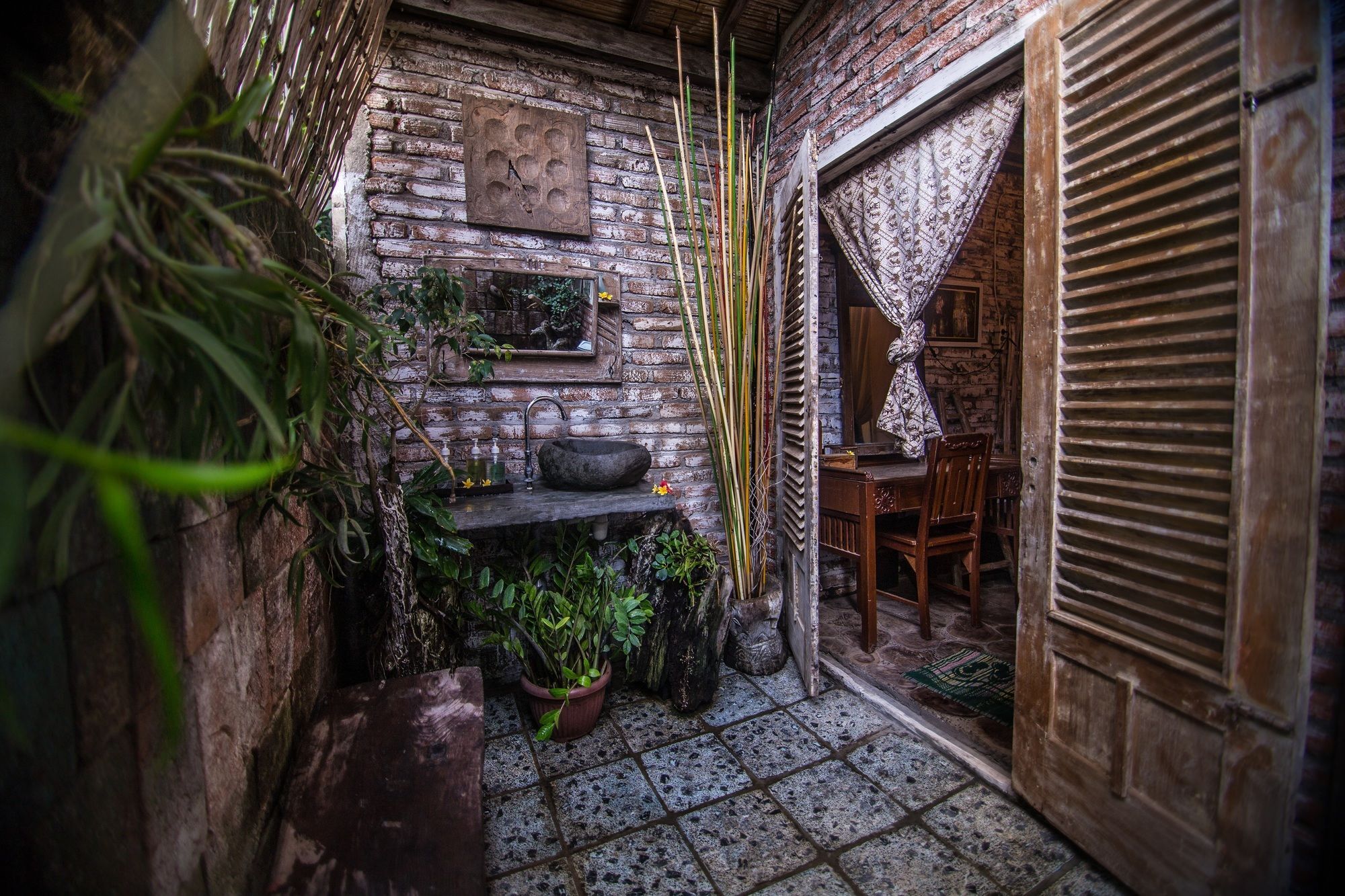 Santhiku Hotel & Spa 러비나 외부 사진